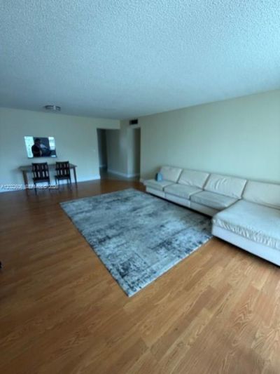 319 NE 14th Ave , Unit 607, Hallandale Beach, FL 33009 Photo