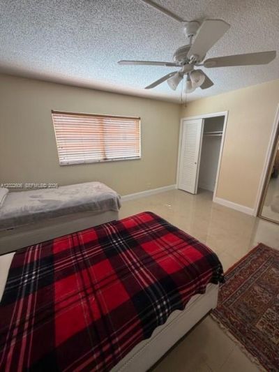 319 NE 14th Ave , Unit 607, Hallandale Beach, FL 33009 Photo