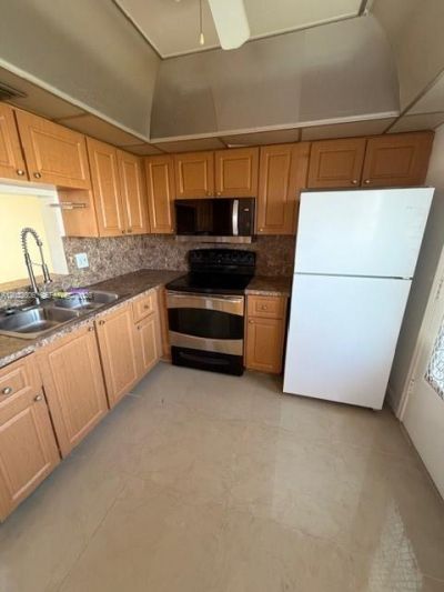319 NE 14th Ave , Unit 607, Hallandale Beach, FL 33009 Photo