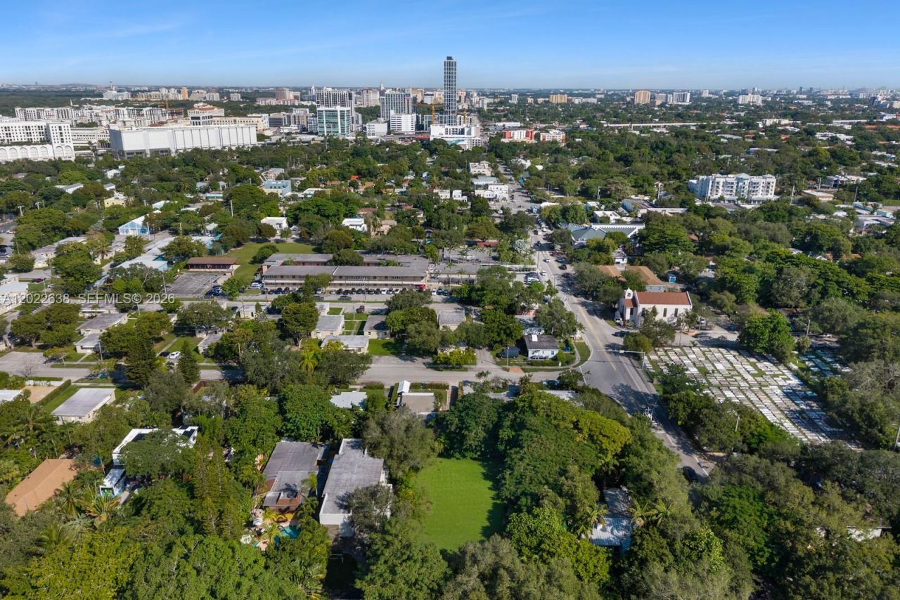 3729 Kumquat Ave , Miami, FL 33133 Photo