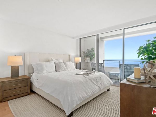 1221 W OCEAN Avenue, Unit 1605, Santa Monica, CA 90401