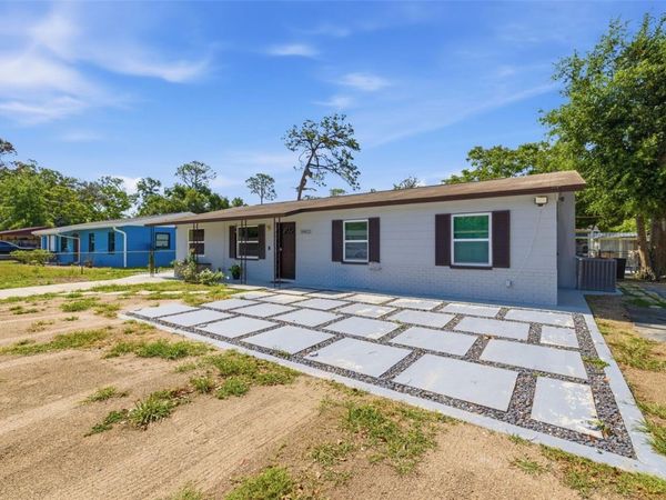 39022 BLUE JAY AVENUE, ZEPHYRHILLS, FL 33542