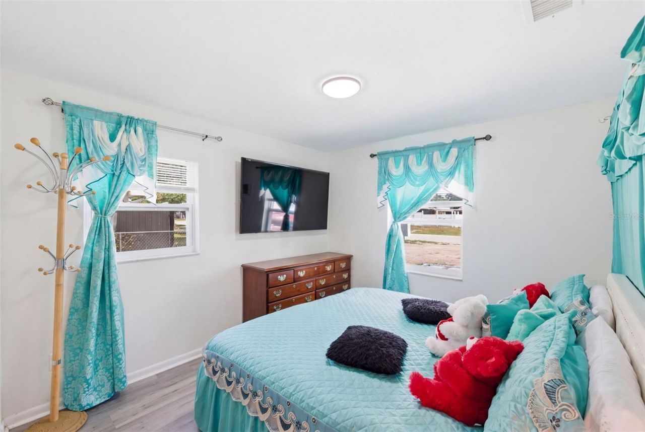 39022 Blue Jay Avenue, Zephyrhills, FL 33542 Photo