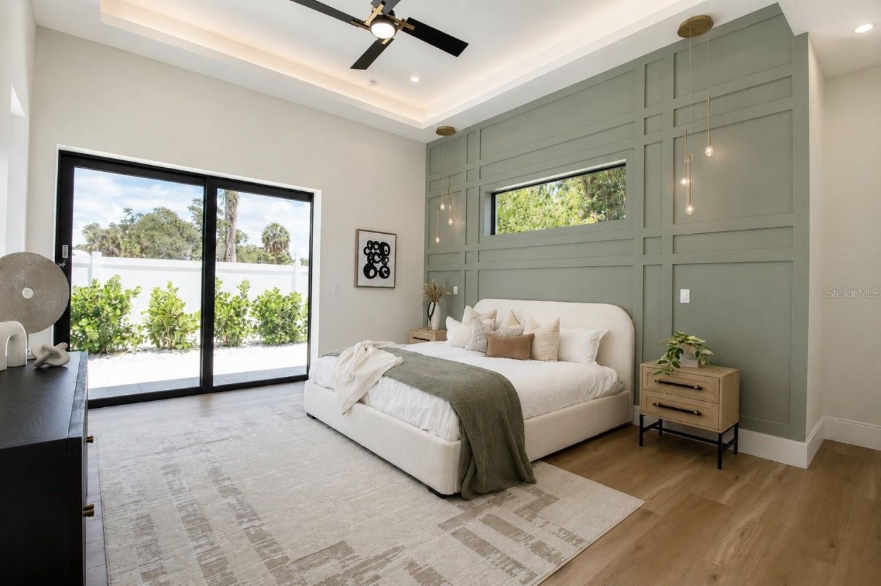 2121 Clematis Court, Sarasota, FL 34239 Photo