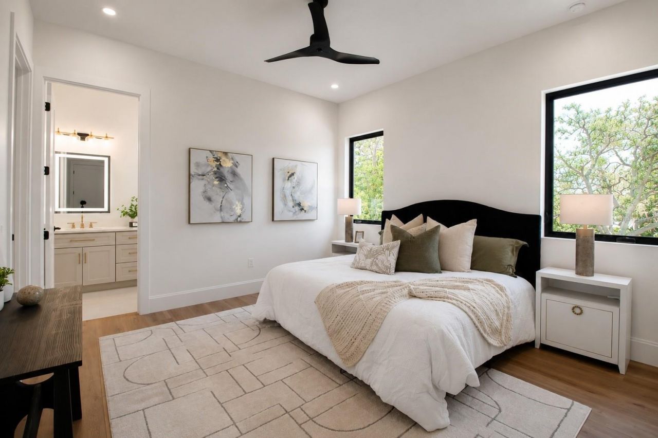 2121 Clematis Court, Sarasota, FL 34239 Photo