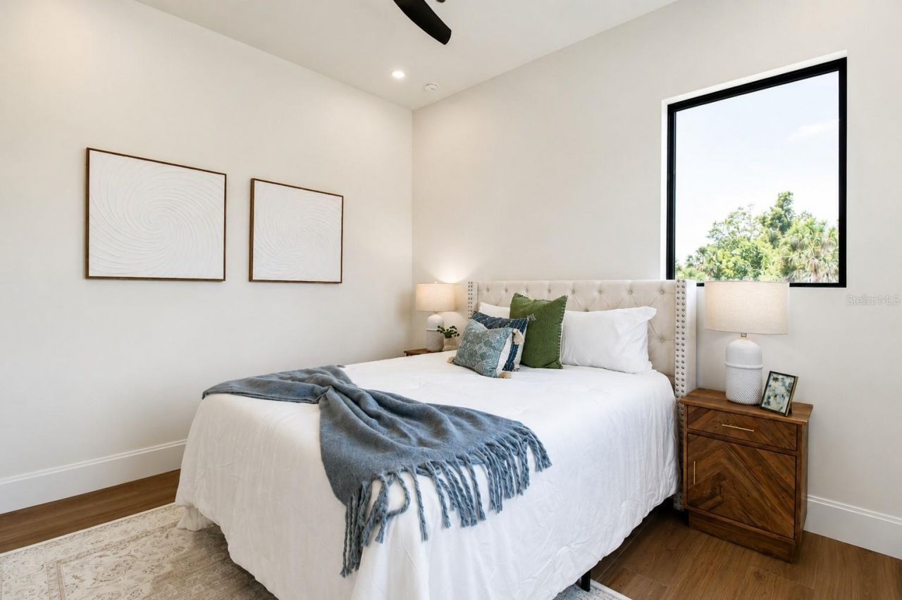 2121 Clematis Court, Sarasota, FL 34239 Photo