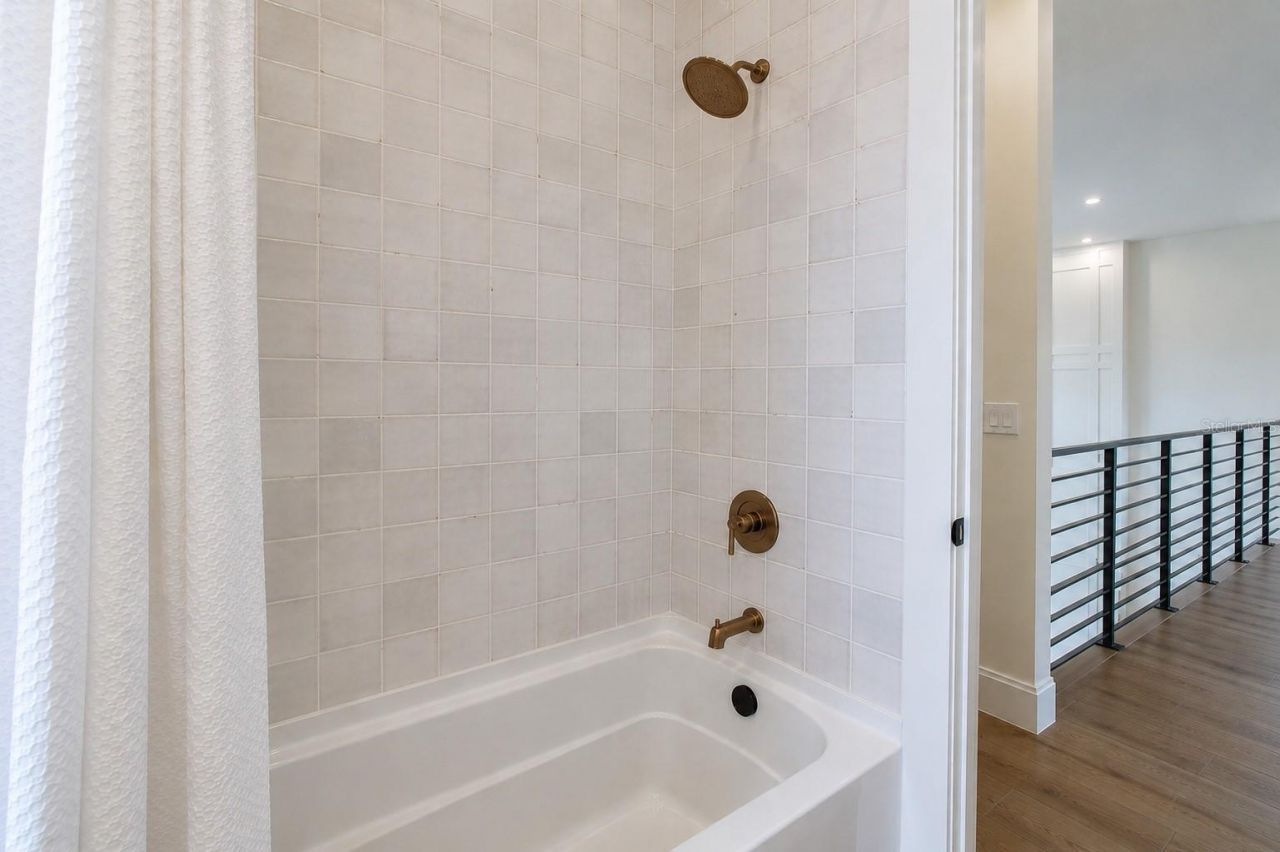 2121 Clematis Court, Sarasota, FL 34239 Photo