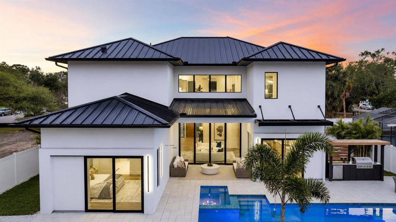 2121 Clematis Court, Sarasota, FL 34239 Photo
