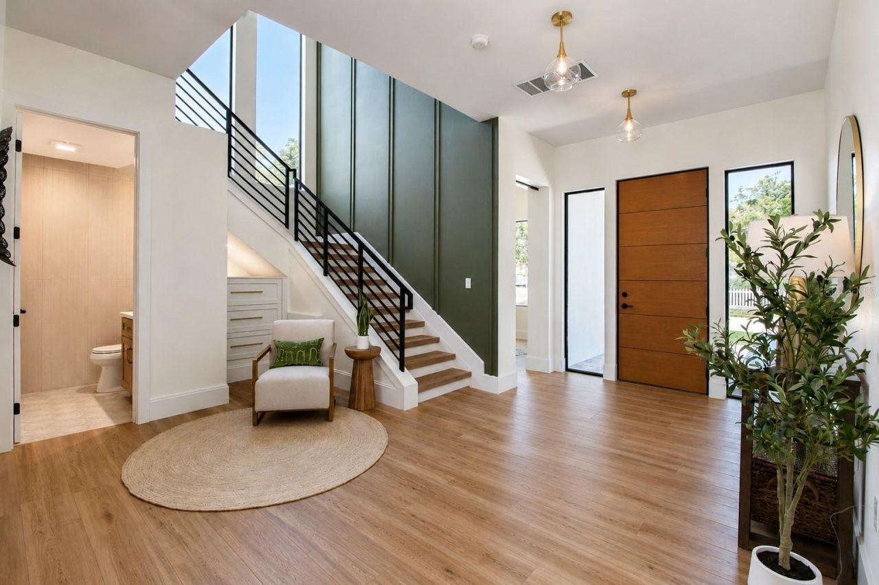 2121 Clematis Court, Sarasota, FL 34239 Photo