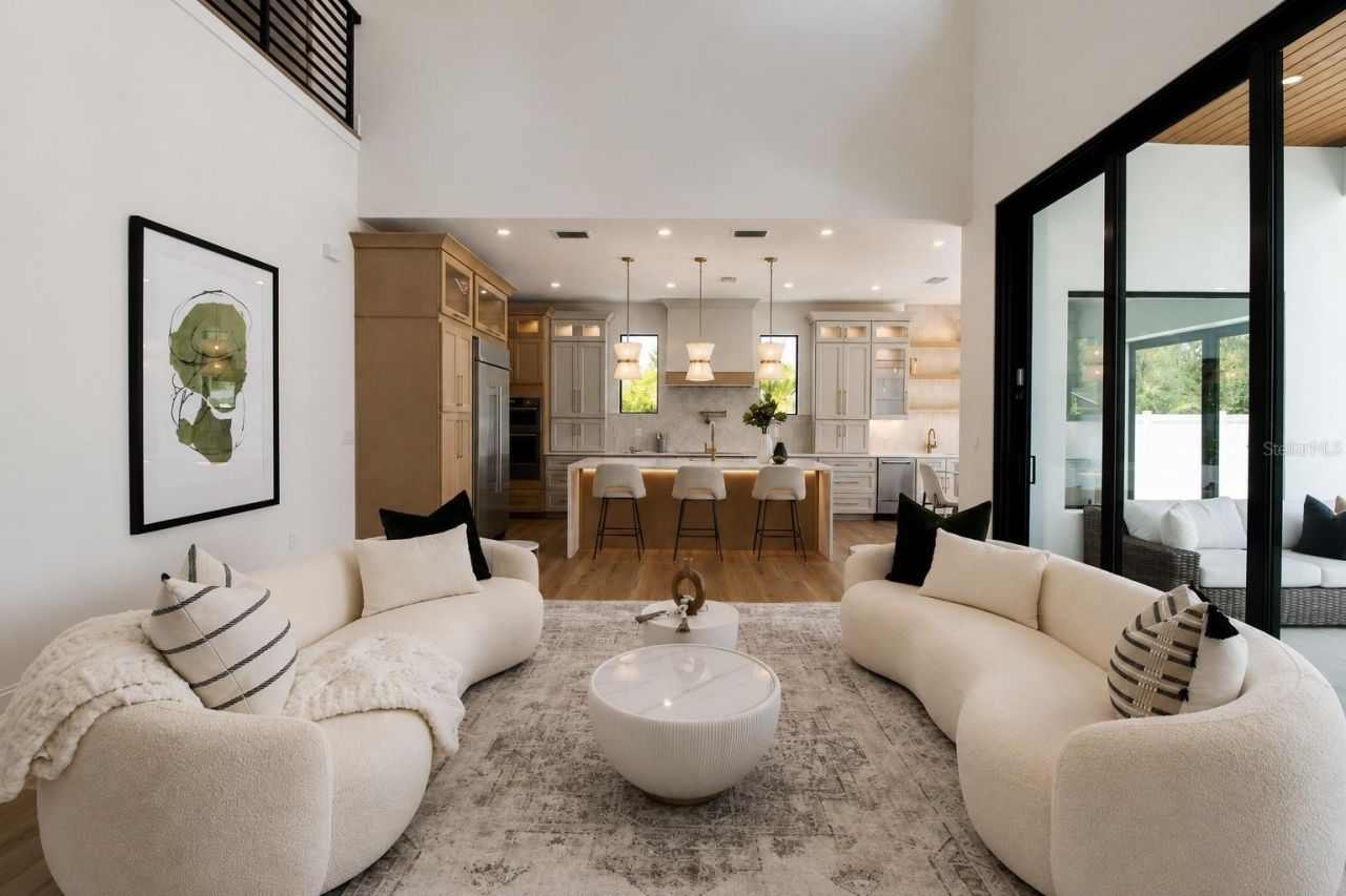 2121 Clematis Court, Sarasota, FL 34239 Photo