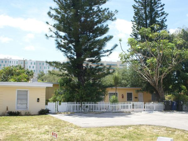 224 SE 9th Court, Unit 1-4, Hallandale Beach, FL 33009