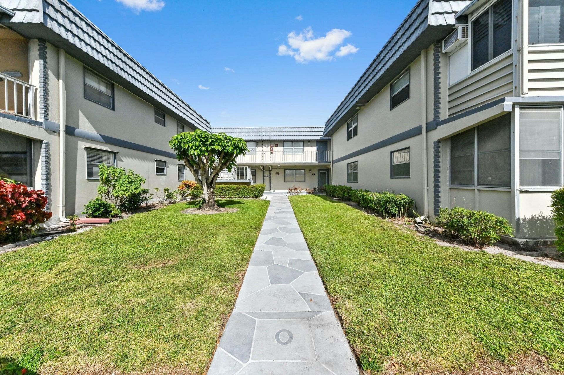 686 Brittany, Unit O, Delray Beach, FL 33446 Photo