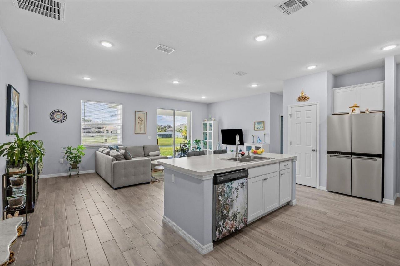 2063 SE South Buttonwood, Port Saint Lucie, FL 34952 Photo