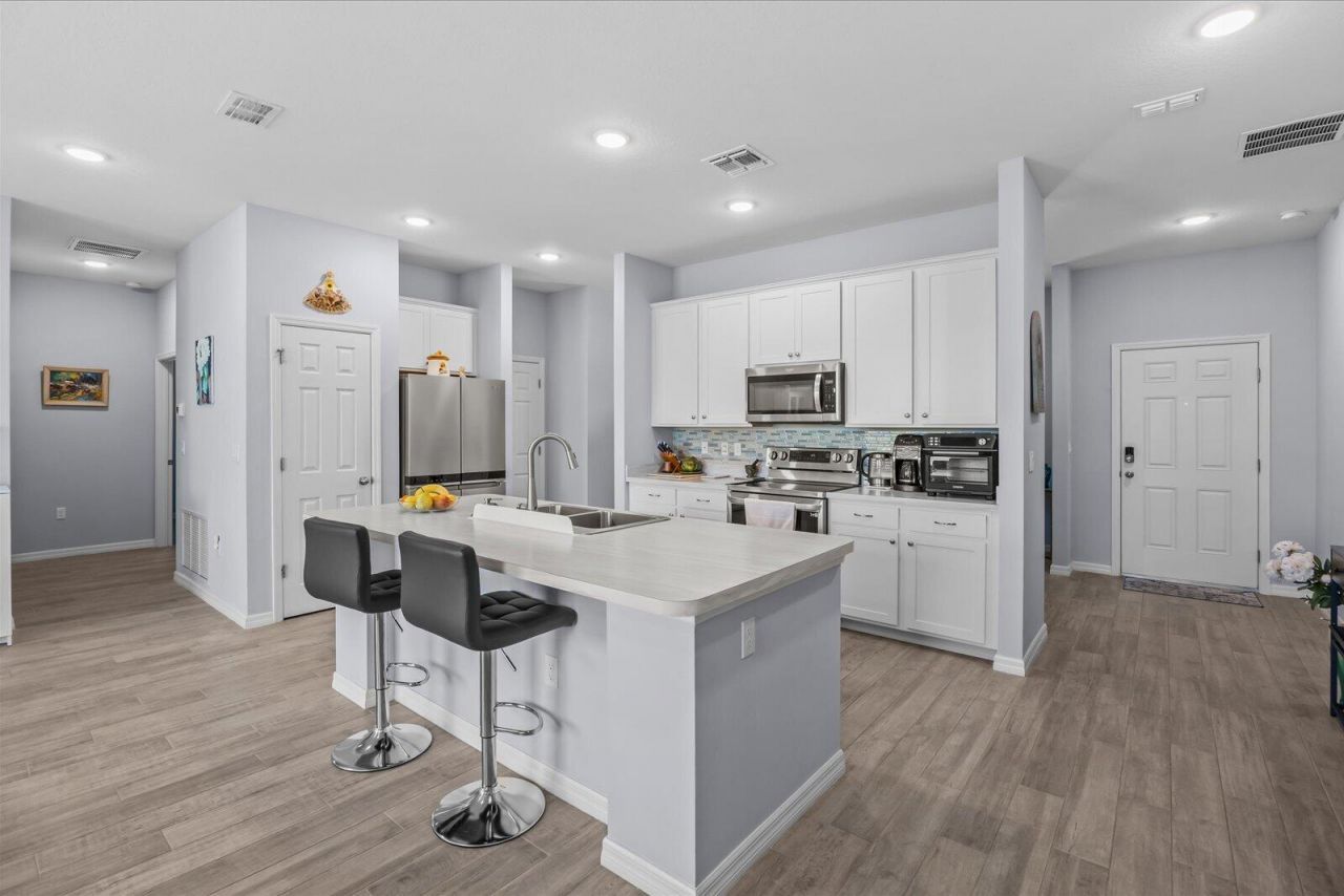 2063 SE South Buttonwood, Port Saint Lucie, FL 34952 Photo