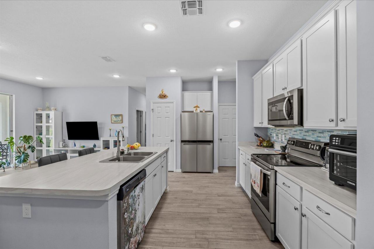 2063 SE South Buttonwood, Port Saint Lucie, FL 34952 Photo