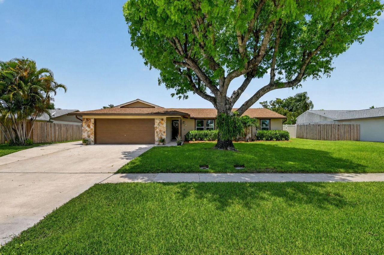 5363 Benjamin Avenue, Boynton Beach, FL 33472 Photo