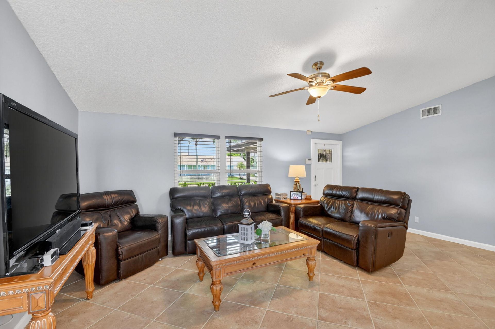 5363 Benjamin Avenue, Boynton Beach, FL 33472 Photo