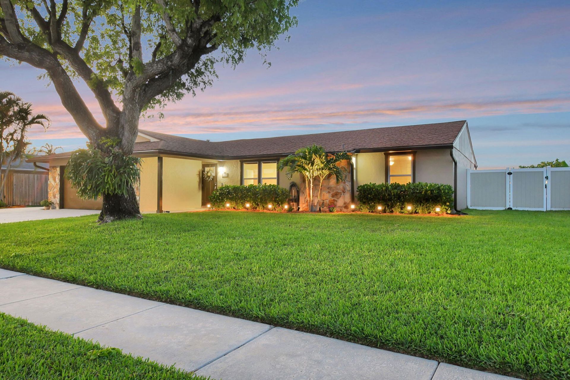 5363 Benjamin Avenue, Boynton Beach, FL 33472 Photo