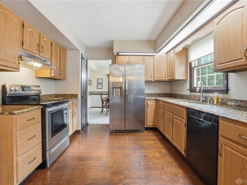 680 Carlsbrook Drive, Beavercreek, OH 45434 Photo 7