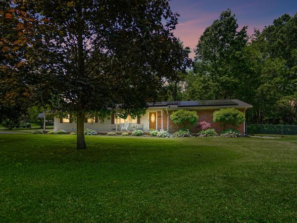 2627 Marinette Drive, Springfield, OH 45503