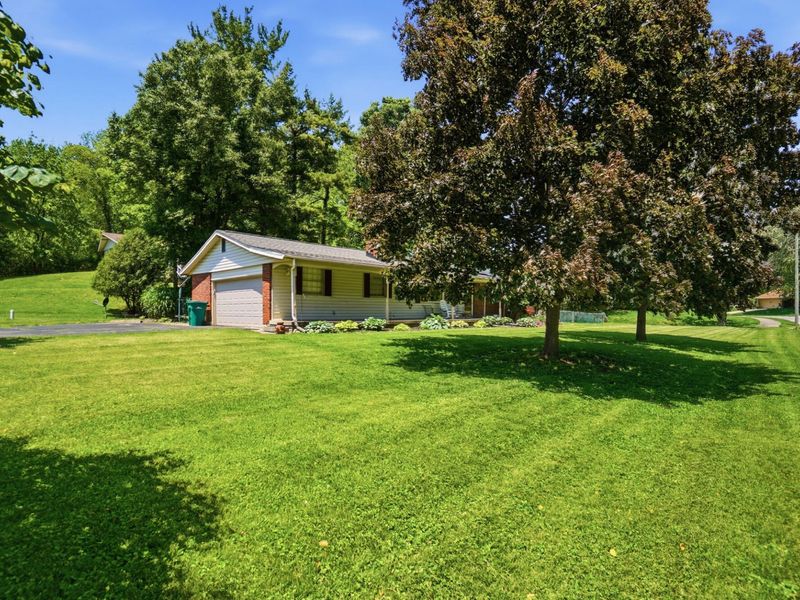 2627 Marinette Drive, Springfield, OH 45503 Photo 8
