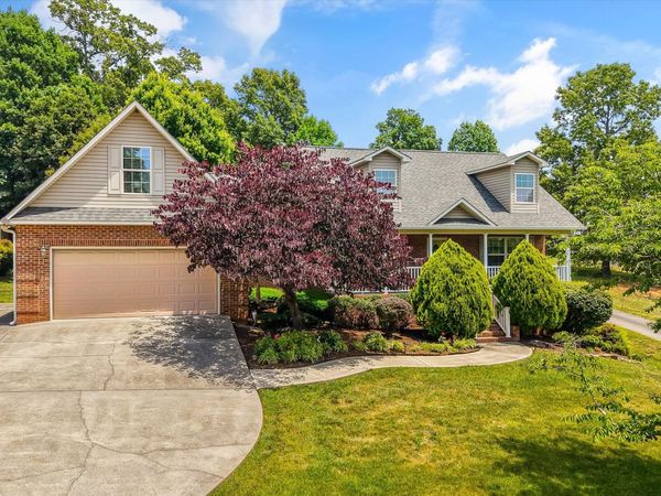 1432 Chessingham Drive, Maryville, TN 37801