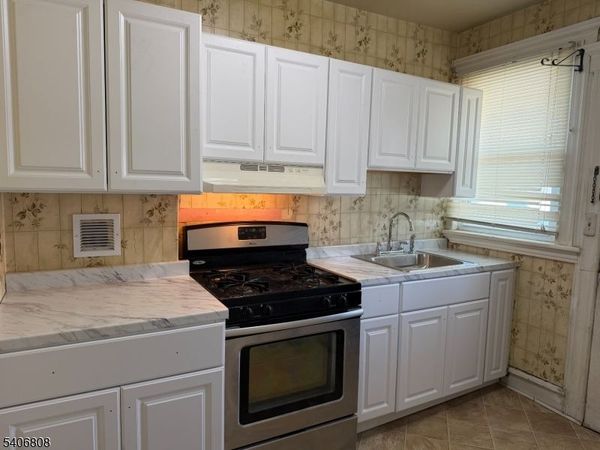 234 Lafayette Ave, Hawthorne, NJ 07506