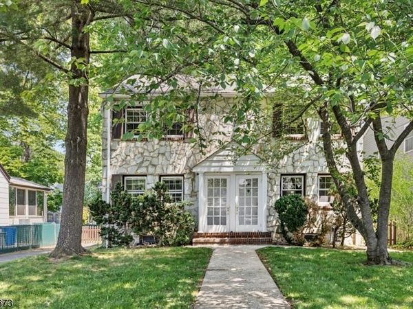 106 Gallows Hill Rd, Cranford, NJ 07016