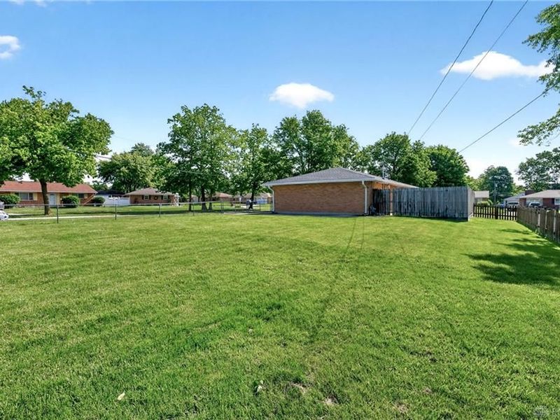 2416 Stop 8 Road, Dayton, OH 45414 Photo 32