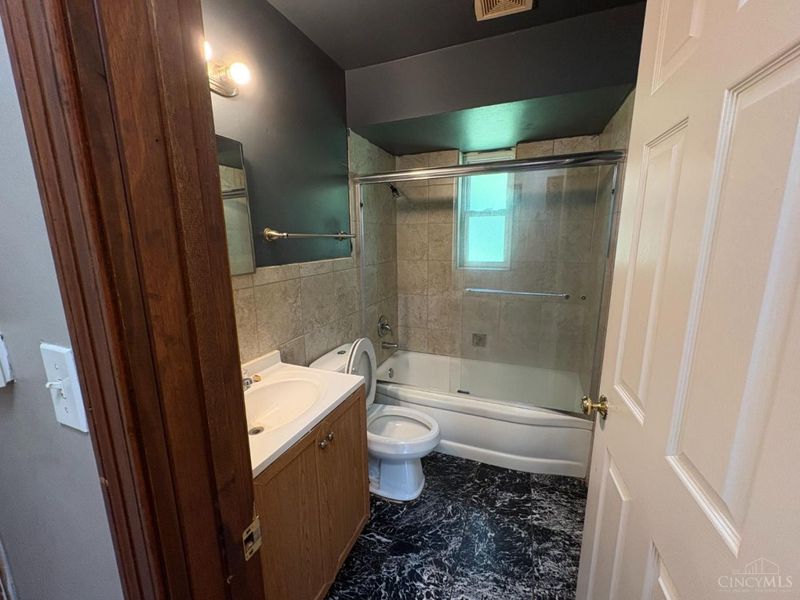 3122 Westwood Northern Boulevard, Cincinnati, OH 45211 Photo 5