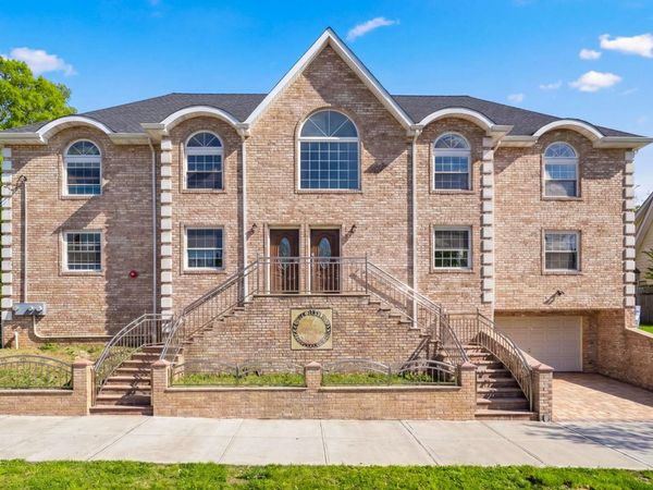 85-02 165th Street , Jamaica Hills, NY 11432