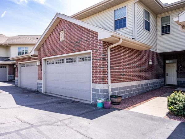 670 E Lake Avenue, Unit 203, Wisconsin Dells, WI 53965