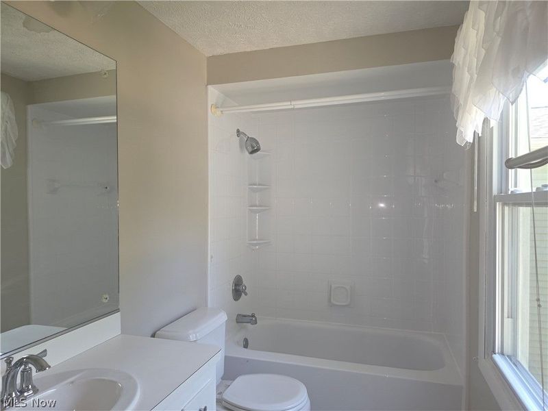 6783 Kirkwood Drive, Mentor, OH 44060 Photo 11