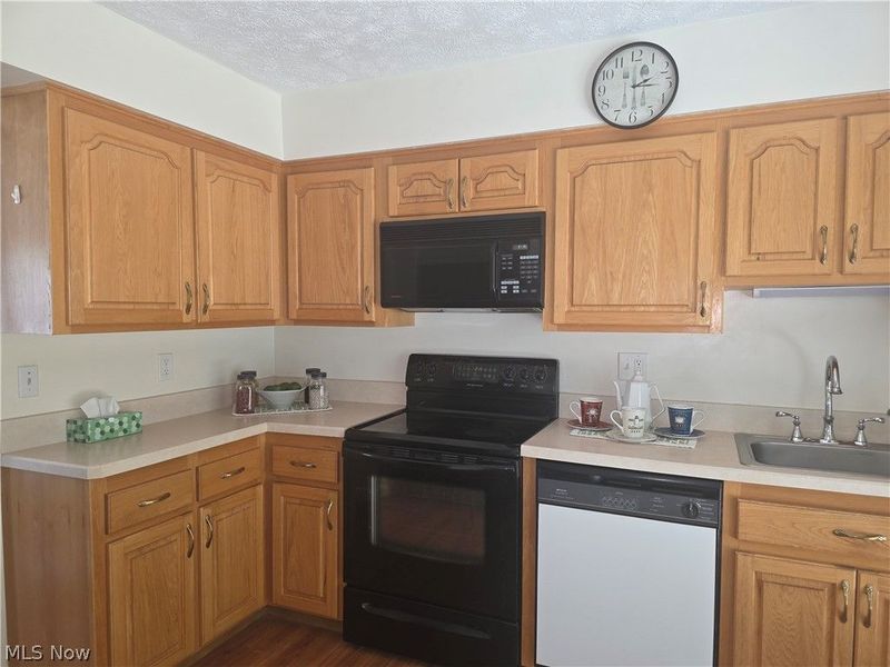 6783 Kirkwood Drive, Mentor, OH 44060 Photo 4
