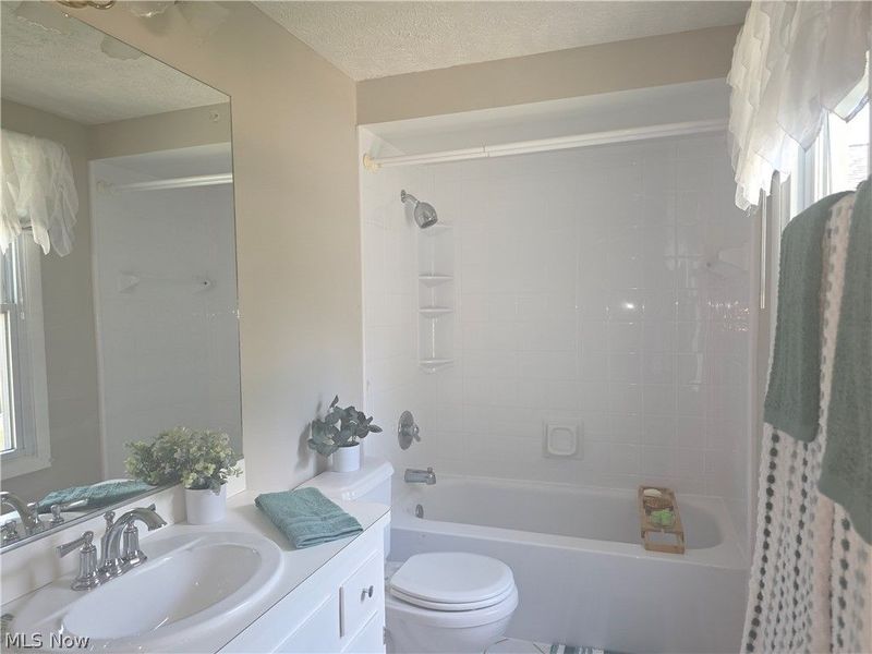 6783 Kirkwood Drive, Mentor, OH 44060 Photo 6