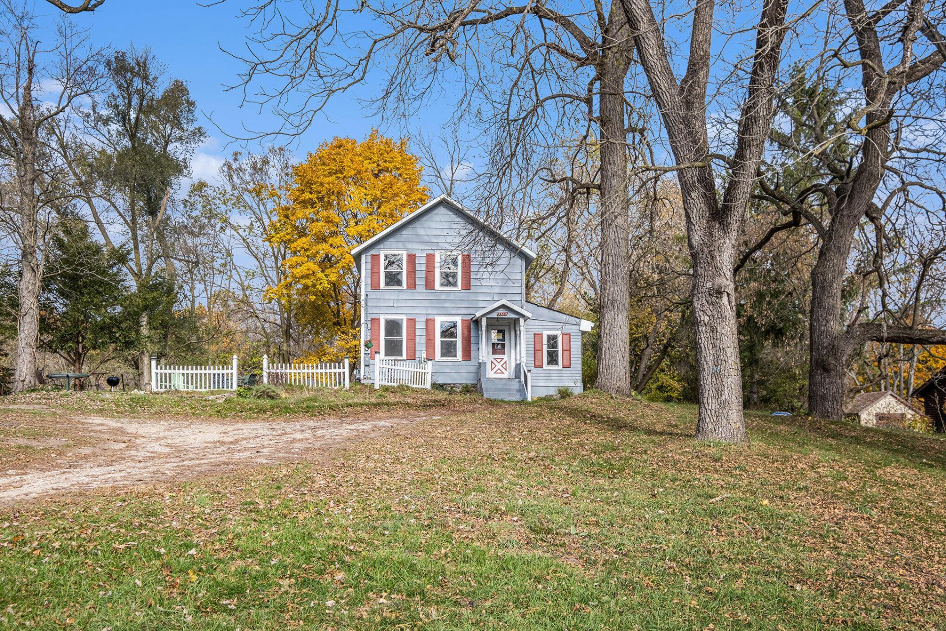 3503 3 Mile Road Ne, Grand Rapids, MI 49525 Main Photo