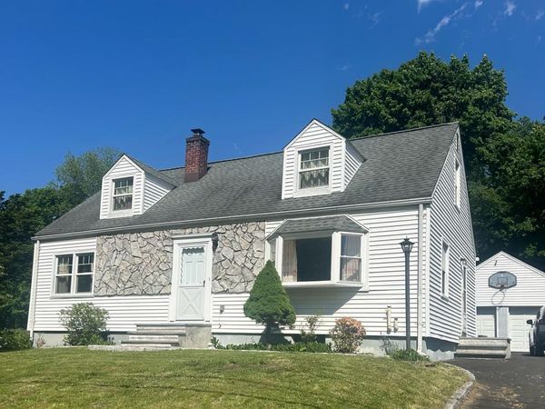 6 Topstone, Danbury, CT 06810