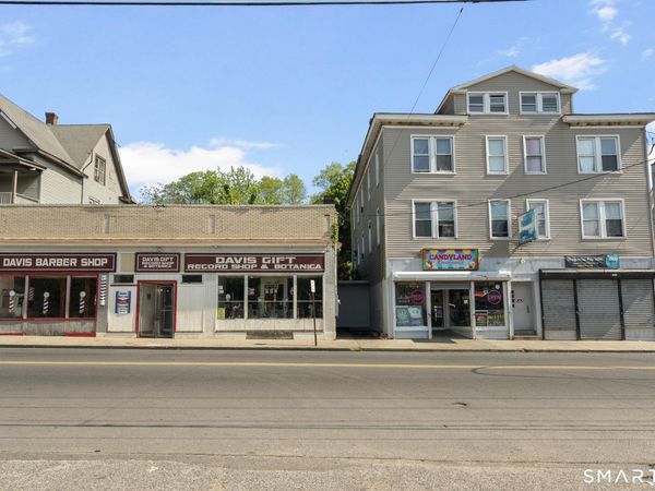 651 East Main , Waterbury, CT 06702
