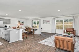 1093 Grand Oaks Drive  photo 4