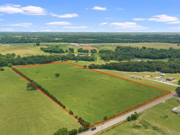 000 Moore , Wynnewood, OK 73098