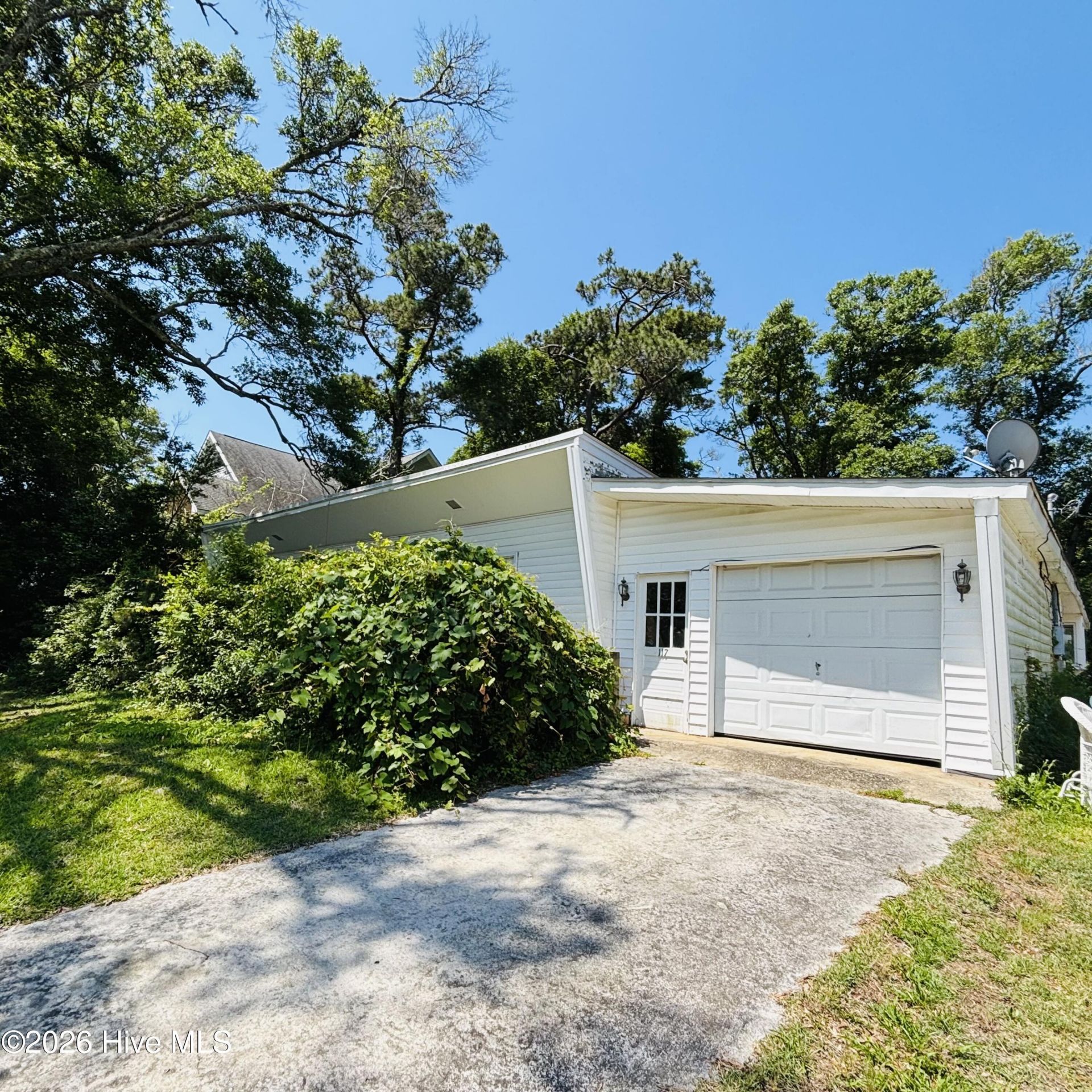 117 Juniper Road, Pine Knoll Shores, NC 28512 Main Photo