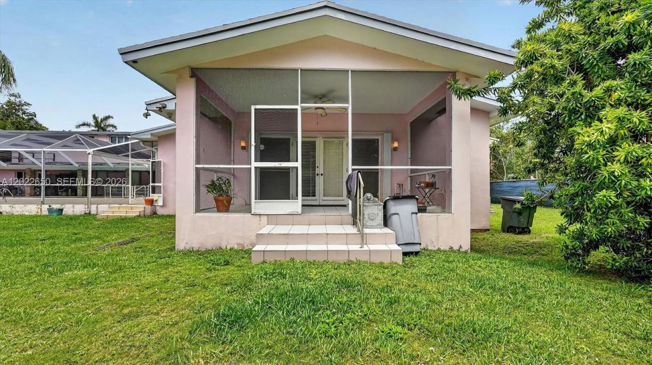 11651 SW 64th Ave, Pinecrest, FL 33156 Photo