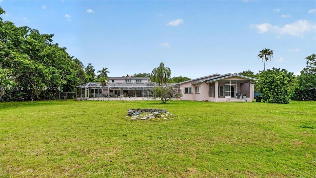 11651 SW 64th Ave, Pinecrest, FL 33156 Photo