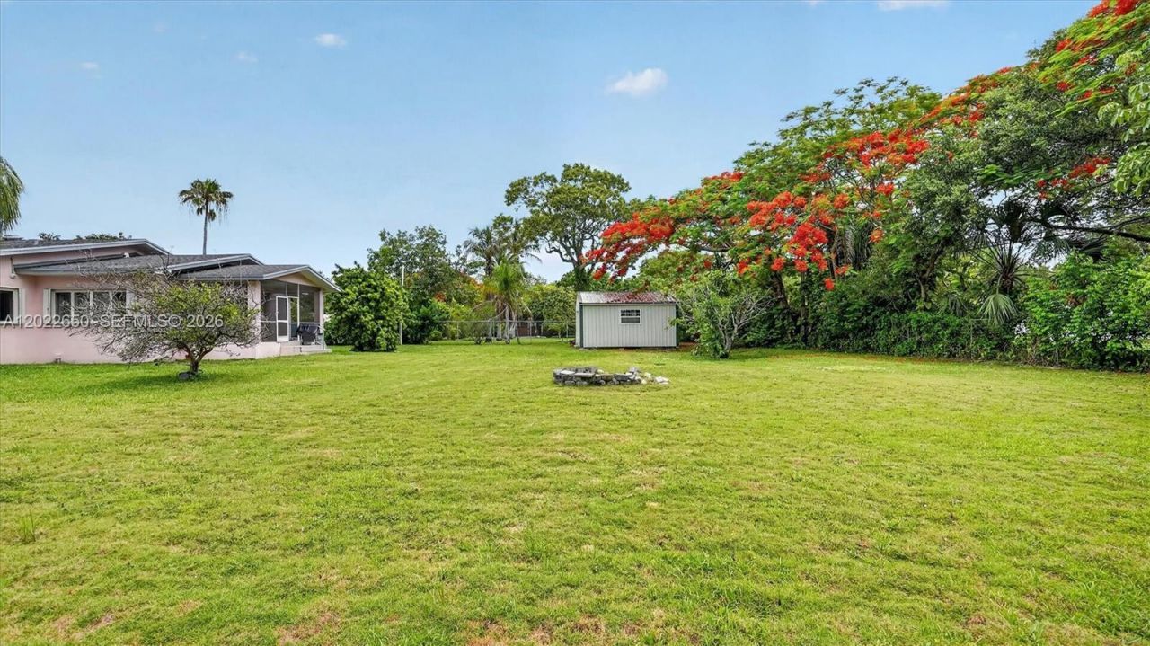 11651 SW 64th Ave, Pinecrest, FL 33156 Photo