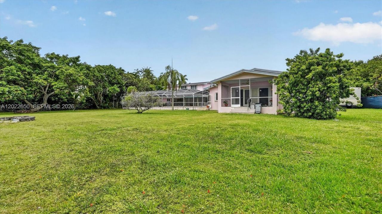 11651 SW 64th Ave, Pinecrest, FL 33156 Photo