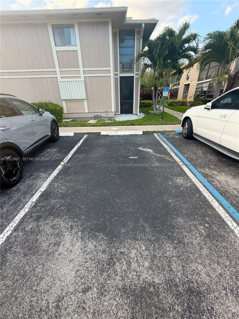 7857 Ashmont Cir , Unit 213, Tamarac, FL 33321 Photo