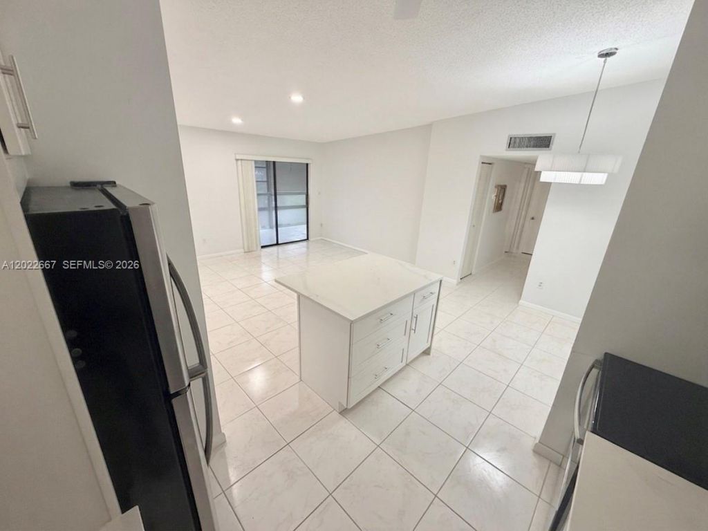 7857 Ashmont Cir , Unit 213, Tamarac, FL 33321 Photo