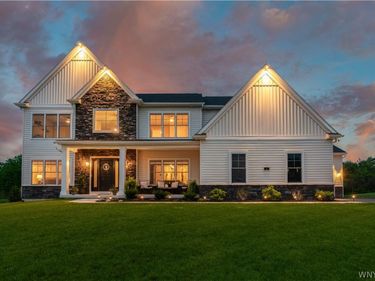 3 Blue Heron Drive, Orchard Park, NY 14127