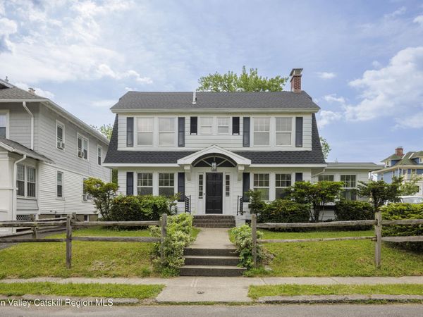 2 Jenkins Parkway, Hudson, NY 12534