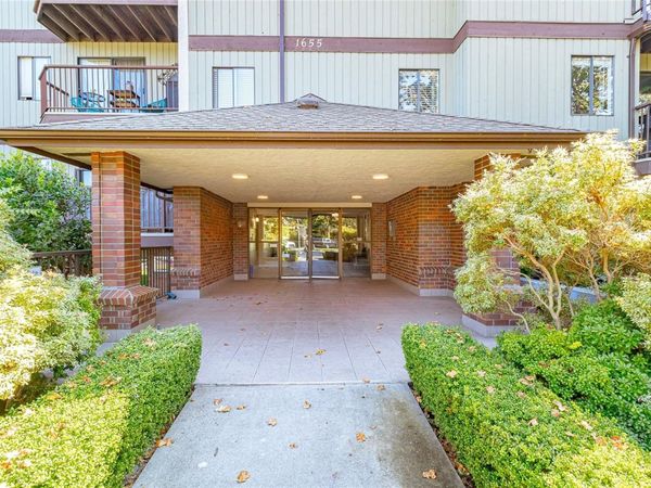 1655 Begbie St, Unit #412, Victoria, BC V8R 1L4